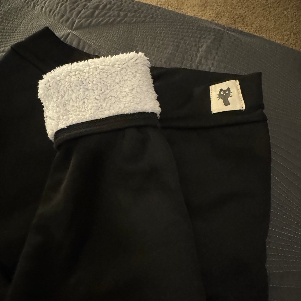 NWT - Sherpa fleece lined leggings size L